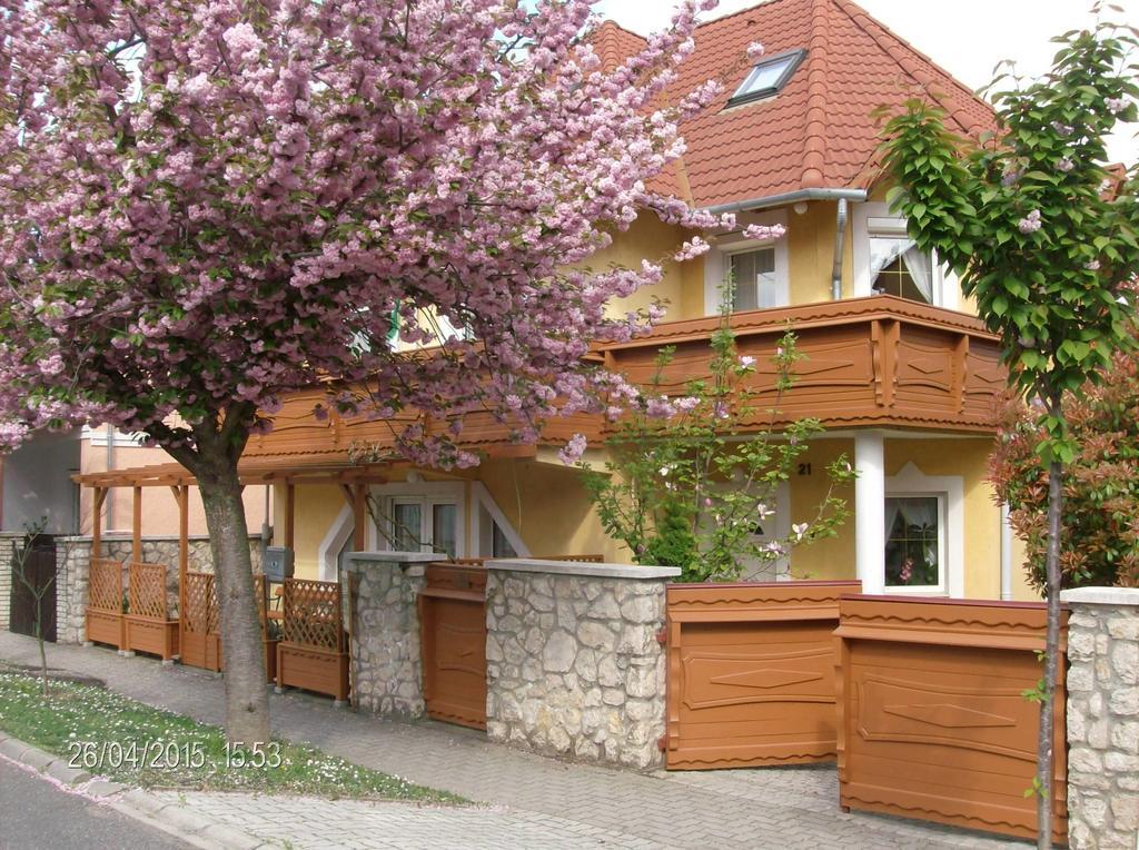 Zsuzsanna Ház Hotel Hévíz Quarto foto