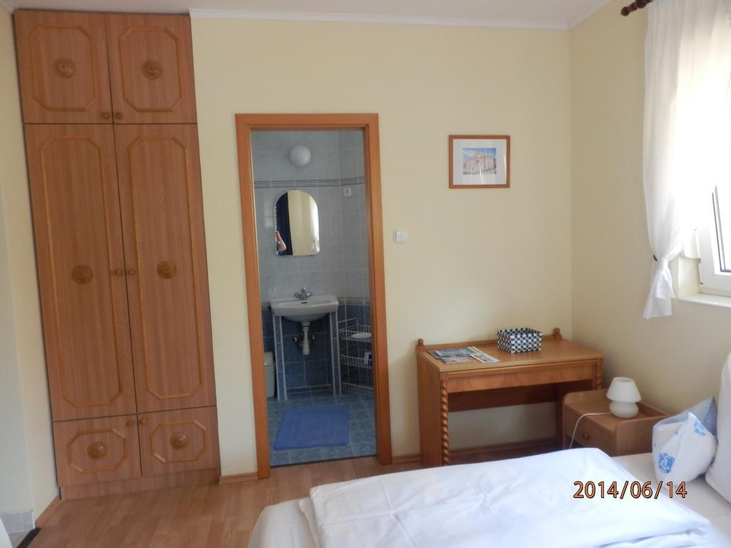 Zsuzsanna Ház Hotel Hévíz Quarto foto